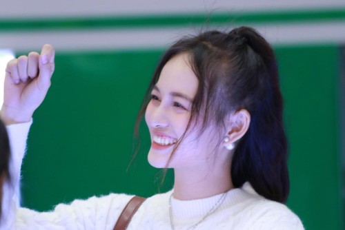Tita Hồng Thắm tỏa sáng với vai diễn đa chiều trong "Thế giới trong gương"