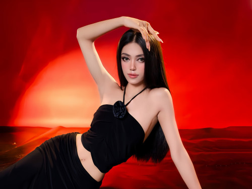 Ngọc Duyên: Người mẫu trẻ Hậu Giang và hành trình "sống tỉnh thức" trên sàn diễn